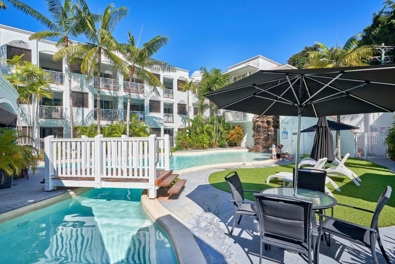 Alassio Apartments With Direct Pool Access 팜코브 외부 사진