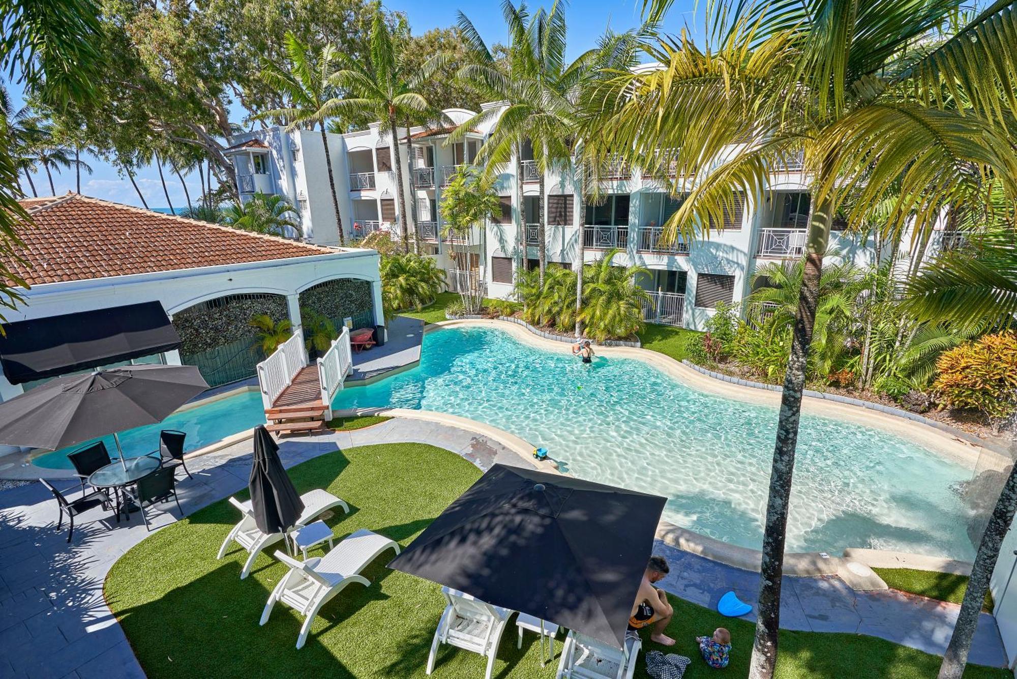Alassio Apartments With Direct Pool Access 팜코브 외부 사진